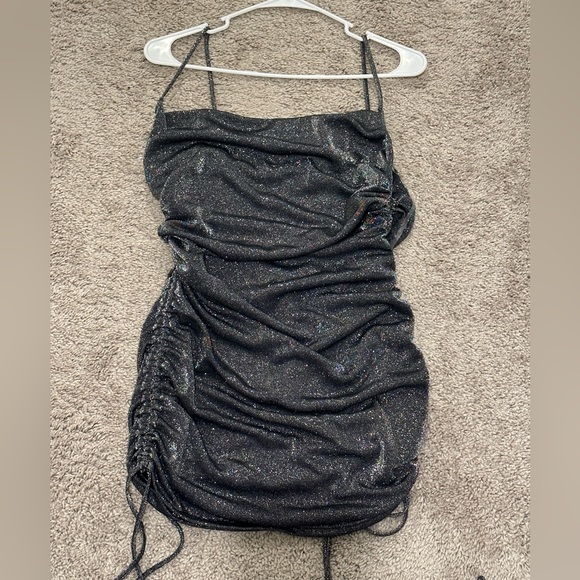 Timing Backless Glitter Tight Dress - Picture 2 of 2